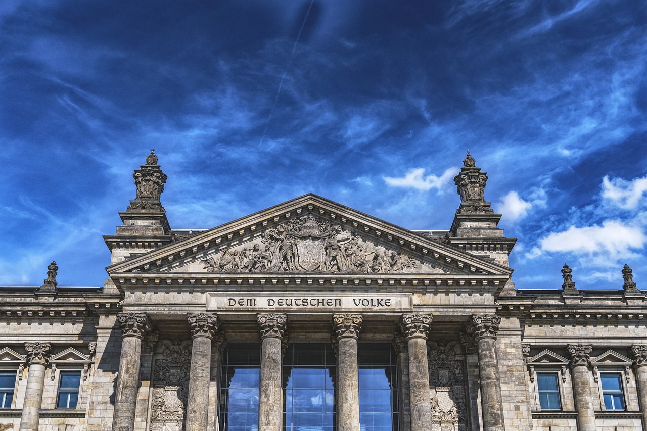 informieren sie sich über die bundestagswahl: ablauf, wichtige themen und kandidaten. erleben sie, wie die wahl die politische landschaft deutschlands prägt und welche auswirkungen sie auf die gesellschaft hat.