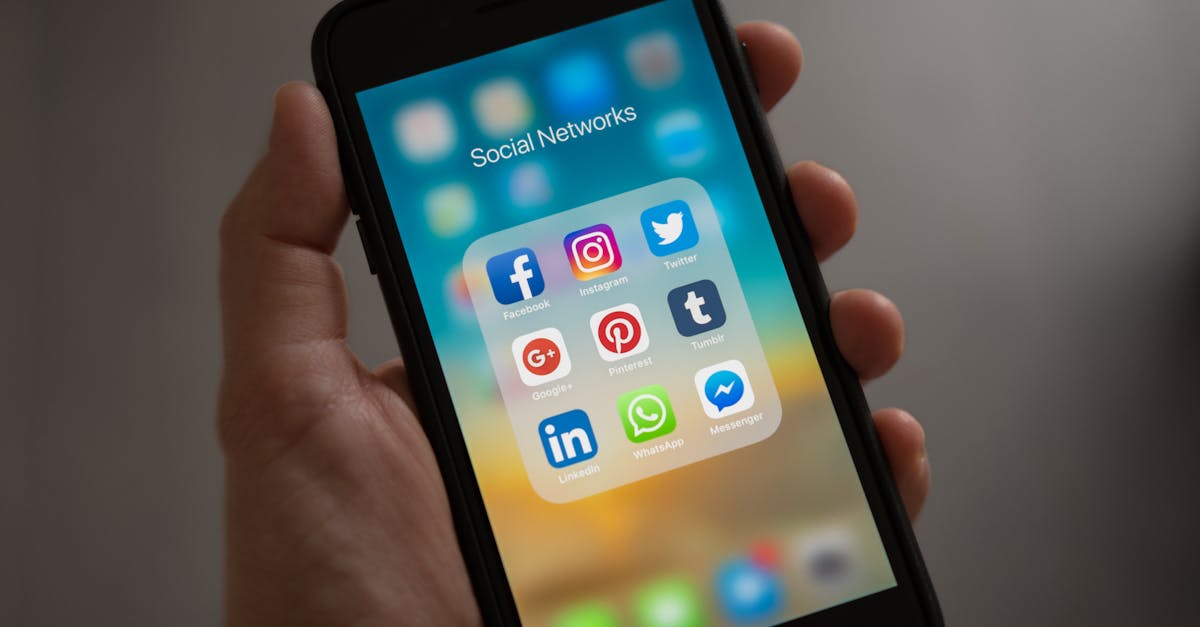 entdecken sie die kraft des social media marketings! erfahren sie, wie sie ihre marke effektiv in sozialen netzwerken präsentieren und ihre zielgruppe optimal erreichen können.