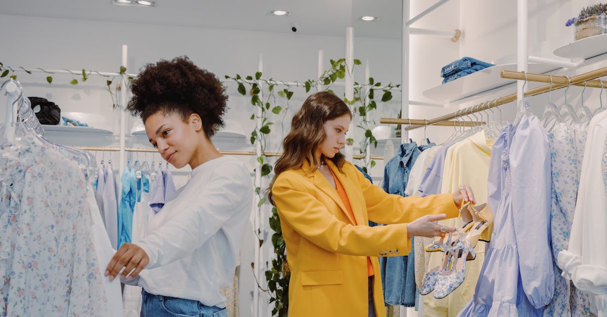 entdecken sie die neuesten fashion trends: aktuelle mode, inspirierende outfits und styling-tipps für jede saison. bleiben sie modisch mit unseren trend-updates und experten-empfehlungen.