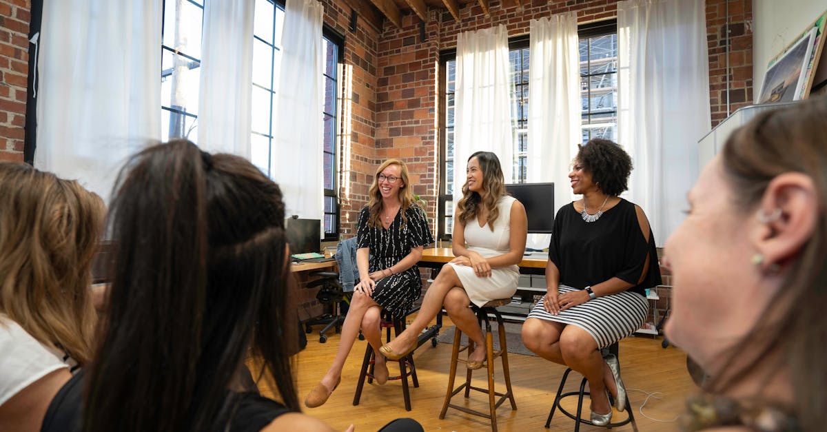 entdecken sie inspirierende frauenkonferenzen, die sich auf empowerment, networking und persönliche entwicklung konzentrieren. schließen sie sich gleichgesinnten an und teilen sie ideen, erfahrungen und strategien für den erfolg.