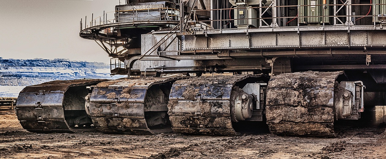 Preisschwankungen bei Batterie-Rohstoffen: Die Reaktionen der Automobilindustrie und deren Einfluss auf die Kosten für Batteriezellen