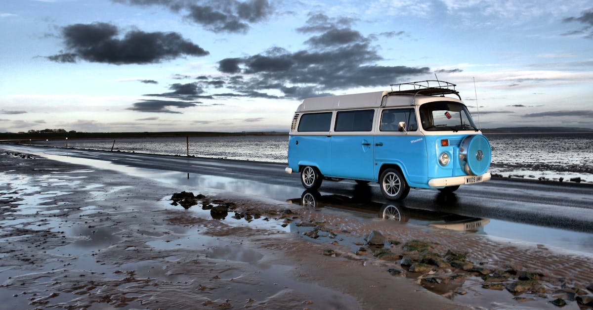 entdecken sie die freiheit des reisens mit einem campervan! genießen sie unvergessliche abenteuer und erkunden sie neue orte, während sie bequem und flexibel in ihrem eigenen zuhause auf rädern wohnen.