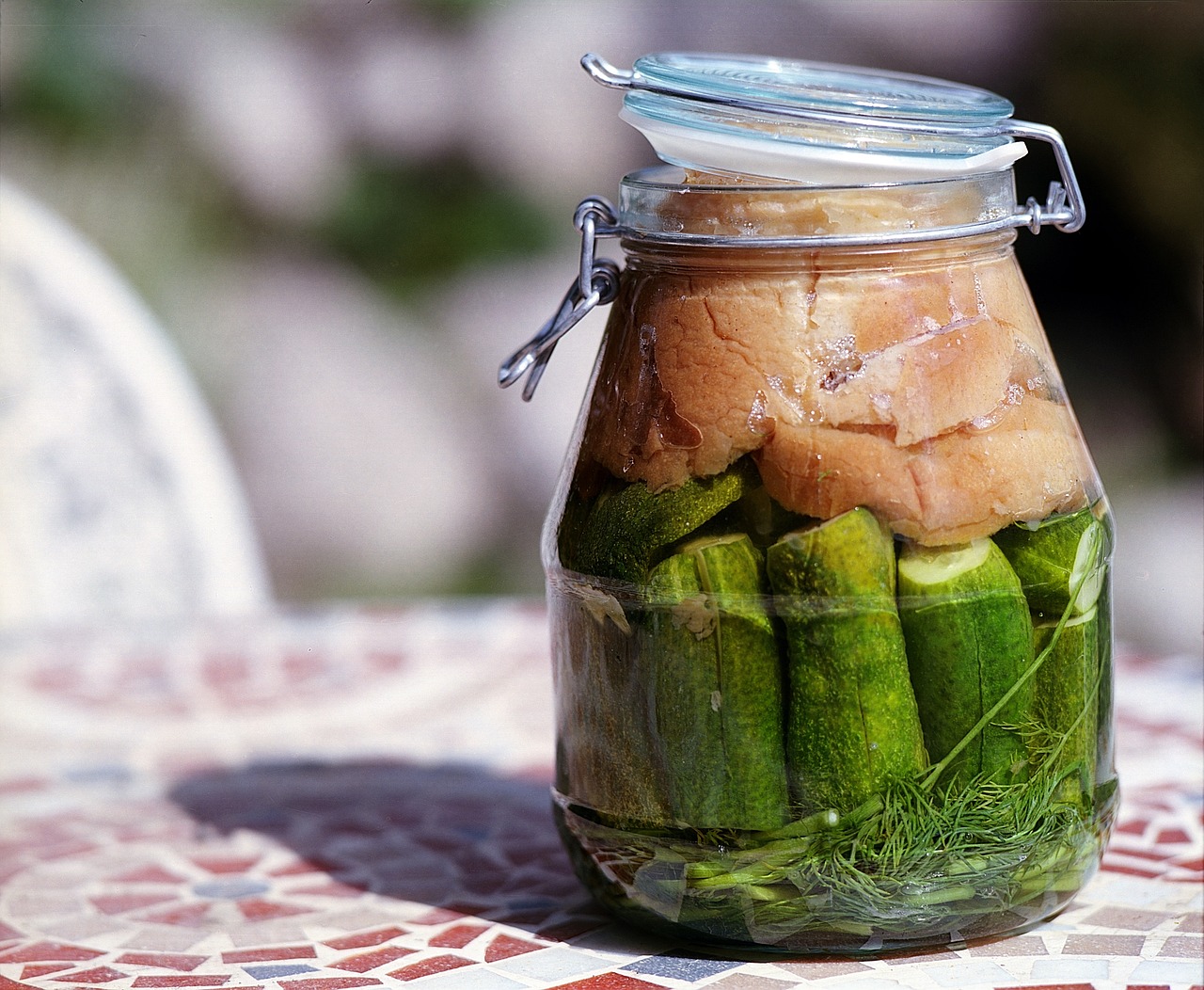 entdecken sie die faszinierende welt der fermentation! erfahren sie, wie diese uralte technik zur konservierung von lebensmitteln nicht nur den geschmack verbessert, sondern auch die gesundheit fördert. von joghurt bis sauerkraut – tauchen sie ein in die vorteile und möglichkeiten der fermentation.