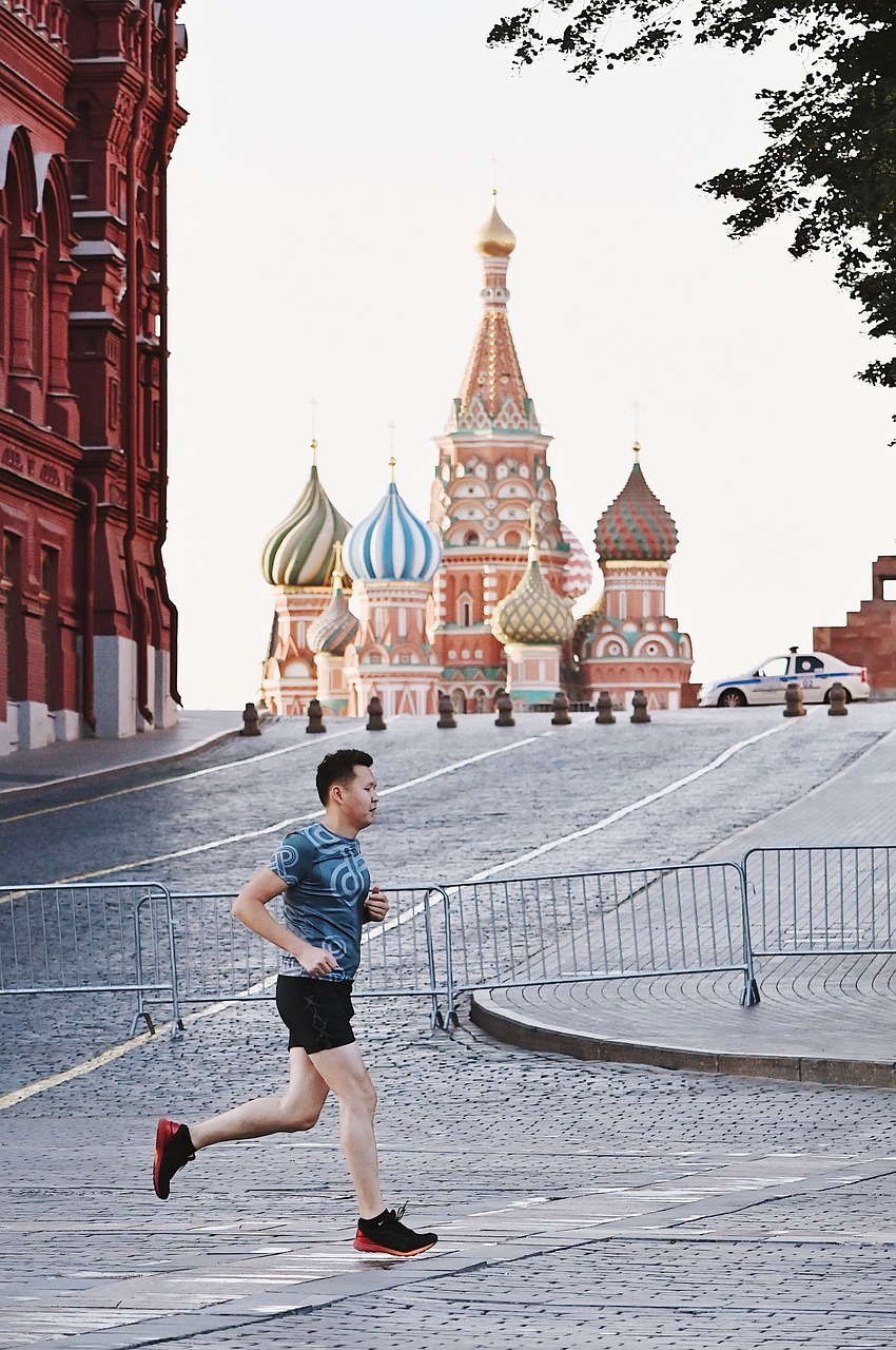 entdecken sie die welt des laufens: tipps, training, ausrüstung und motivation für jeden läufer. verbessern sie ihre ausdauer und genießen sie die vorteile eines aktiven lebensstils.