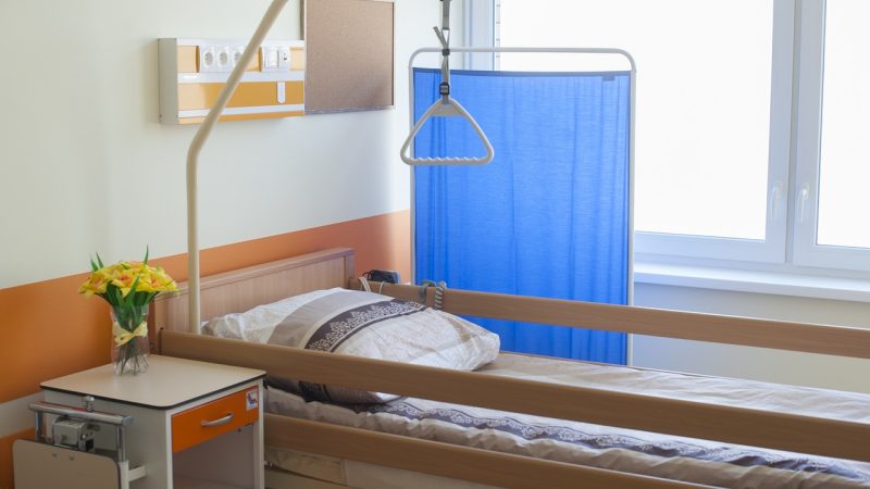 Gesundheitshelferinnen und -helfer global: Das Fundament der medizinischen Grundversorgung für Kinder