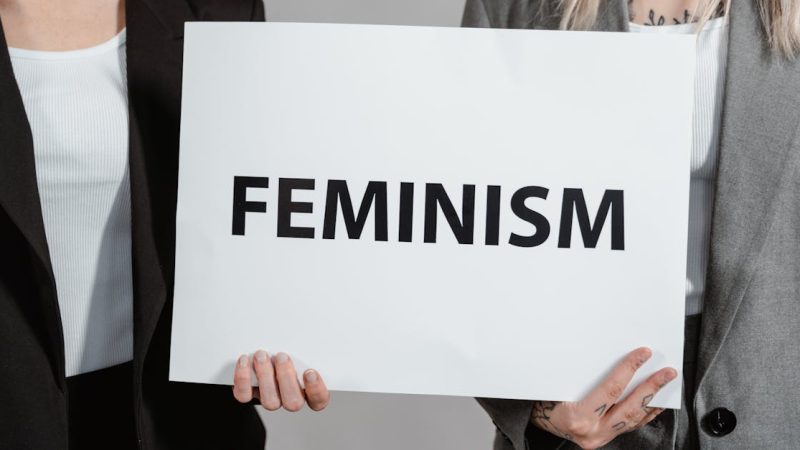 Frauenbewegung in Deutschland: Geschichte, Herausforderungen und Errungenschaften