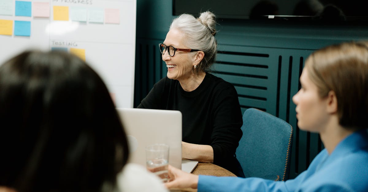 entdecken sie inspirierende frauenkonferenzen, die sich auf empowerment, networking und persönliche entwicklung konzentrieren. nehmen sie teil an austausch, wissen und unterstützung unter frauen aus verschiedenen branchen.