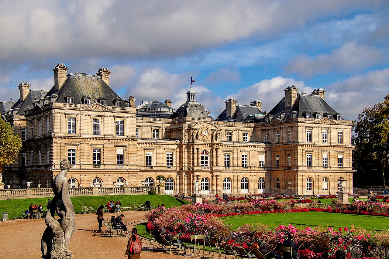 entdecken sie luxemburg – ein charmantes land im herzen europas, bekannt für seine mittelalterliche altstadt, reiche geschichte und atemberaubende natur. erfahren sie mehr über sehenswürdigkeiten, kultur und veranstaltungen in luxemburg.