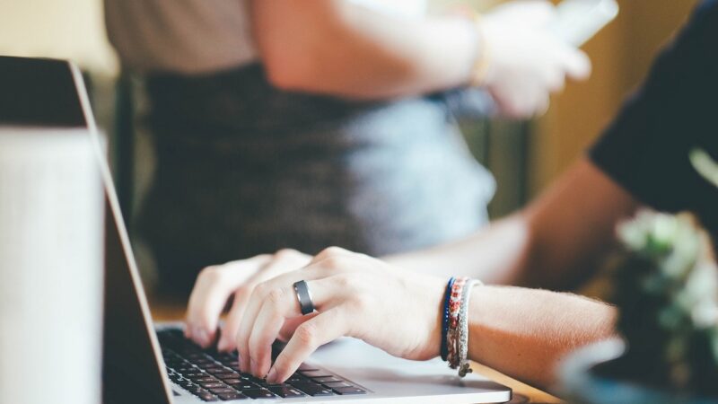 Effektive Gesundheitsf&ouml;rderung am Arbeitsplatz: Mehr Wohlbefinden und nachhaltiger Erfolg